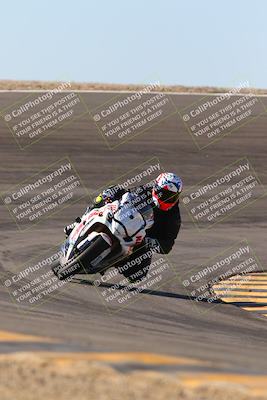 media/Jan-13-2024-SoCal Trackdays (Sat) [[9c032fe5aa]]/Bowl Exit Set 2 (1135am)/